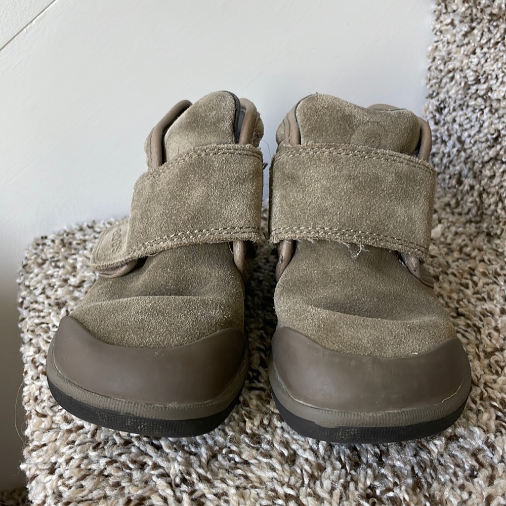 Bogs Sammy shoes/low boot - little kid size 10 - EUC